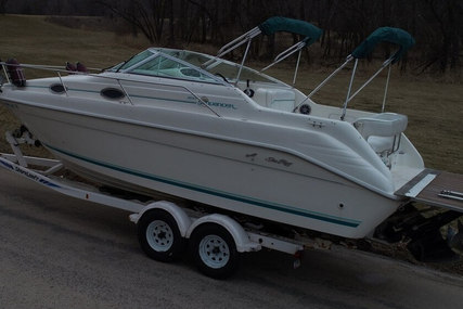Sea Ray 250 Sundancer for sale in United States of America for $13,500 (£10,033)
