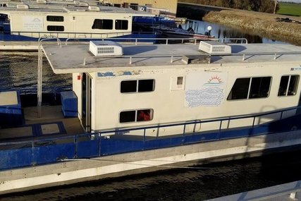 Master Fabricators 43 Houseboat for sale in United States of America for $28,000 (£20,853)