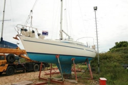 Moody 28 for sale in Greece for €16,000 (£14,227)