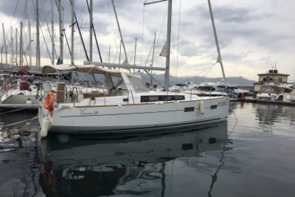 Beneteau Oceanis 38 for sale in Italy for €130,000 (£113,725)