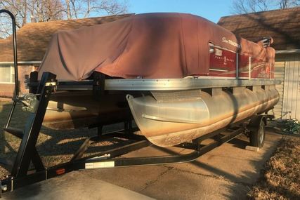 Sun Tracker Party Barge 20 DLX for sale in United States of America for $20,500 (£14,400)