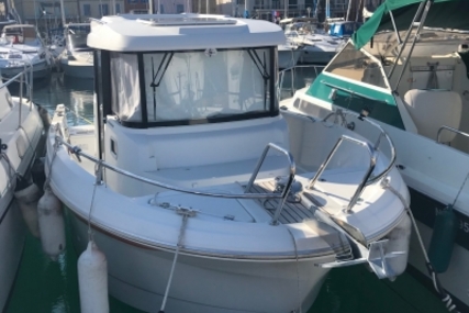 Beneteau Barracuda 7 for sale in France for €42,000 (£36,807)