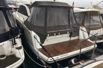 Jeanneau Leader 40 for sale in France for €320,000 (£279,213)