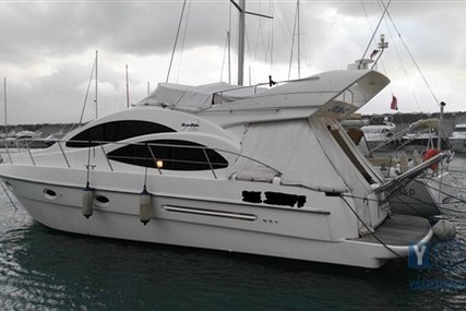 Azimut Yachts 42 for sale in Italy for 123.000 € (108.207 £) Azimut Yachts 42 for sale in Italy for 123.000 € (108.207 £)