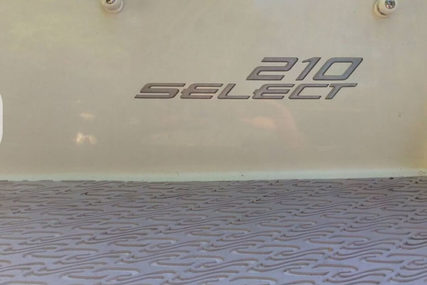 Sea Ray 210 Select for sale in United States of America for $25,000 (£17,561)