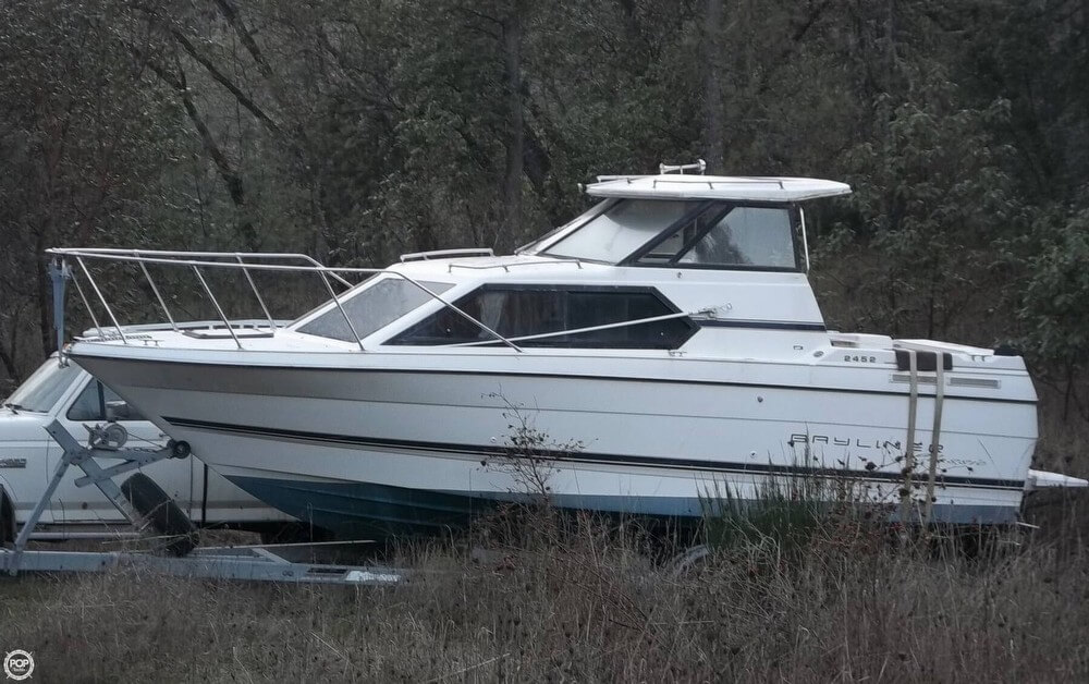 Bayliner Ciera 2452 Express for sale in United States of America for