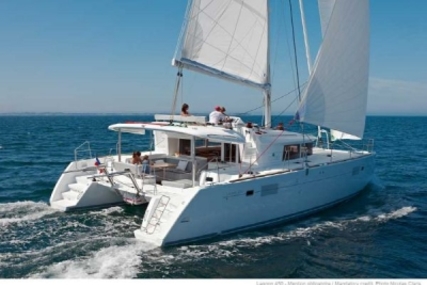 Lagoon 450 for sale in Austria for €364,000 (£319,318)