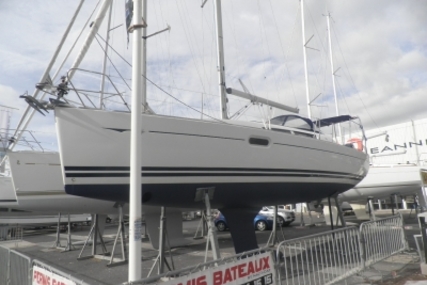 Jeanneau Sun Odyssey 36i for sale in France for €90,000 (£78,272)