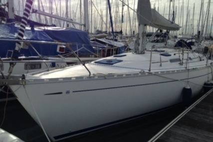 Dufour 38 Classic for sale in France for €62,500 (£55,906)