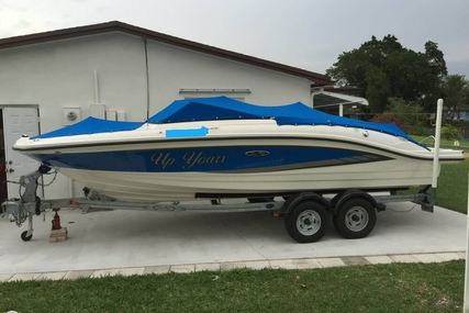 Sea Ray 210 SPX for sale in United States of America for 40.500 $ (31.203 £)
