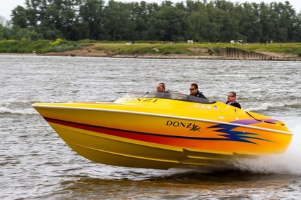 Donzi 26 ZX - like new DEMO - Poker Run edition 525 EFI for sale in Netherlands for €65,500 (£57,313)