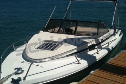 Lambromarine 24 for sale in Italy for €11,800 (£10,336)