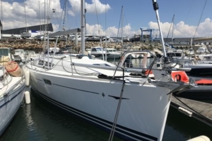Jeanneau Sun Odyssey 36i for sale in France for €72,000 (£63,347)