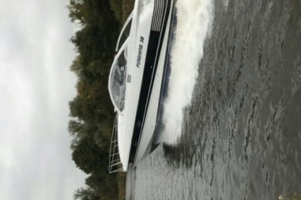 Pershing 38 for sale in Belgium for €59,000 (£51,625)
