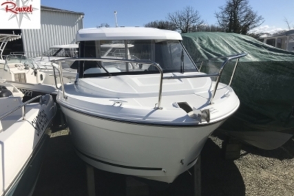 Jeanneau Merry Fisher 605 for sale in France for €26,000 (£22,775)