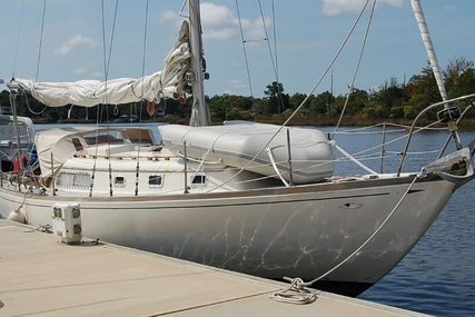 Cheoy Lee Luders 36 for sale in United States of America for $24,900 (£18,484)