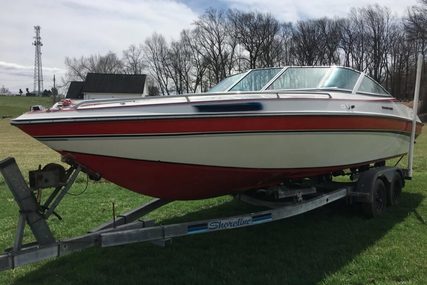 Chris-Craft 225 Limited for sale in United States of America for $9,800 (£7,384)
