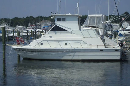 Carver Yachts 3396 Mariner for sale in United States of America for $27,800 (£21,864)