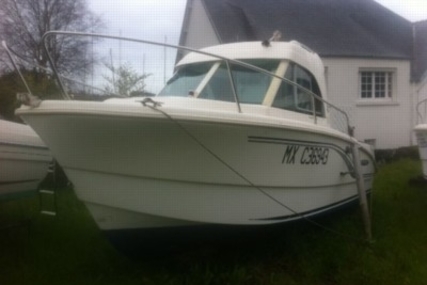 Beneteau Antares 650 HB for sale in France for €11,000 (£9,666)