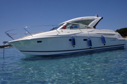 Prestige 30 Sport Top for sale in France for €67,000 (£58,689)