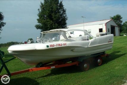 Red Fish 3 Seater for sale in United States of America for $15,000 (£11,148)