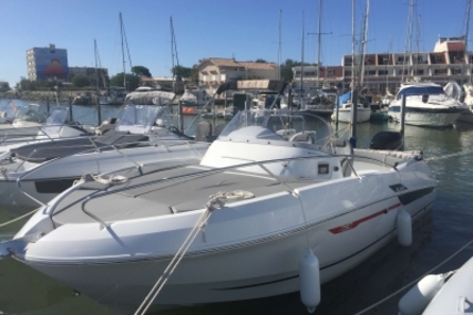 Beneteau Flyer 750 Sundeck for sale in France for €48,700 (£42,741)