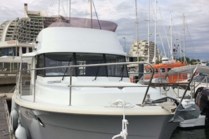 Beneteau Swift Trawler 34 for sale in France for €284,000 (£248,502)