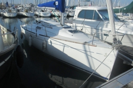 Beneteau First 260 Spirit for sale in France for € 24.900 (£ 21.655)