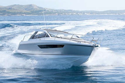 Sealine S330 for sale in Spain for £239,950