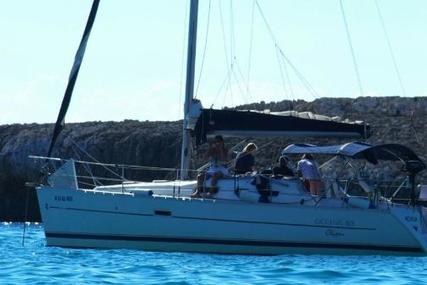 Beneteau Oceanis 323 Clipper for sale in Spain for €41,500 (£36,468)