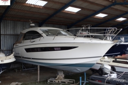 Jeanneau Leader 10 for sale in France for €128,000 (£111,507)