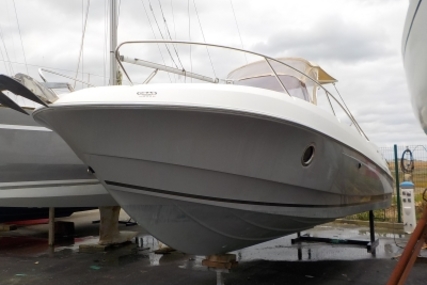 Beneteau Flyer 750 Sundeck for sale in France for €33,000 (£28,962)