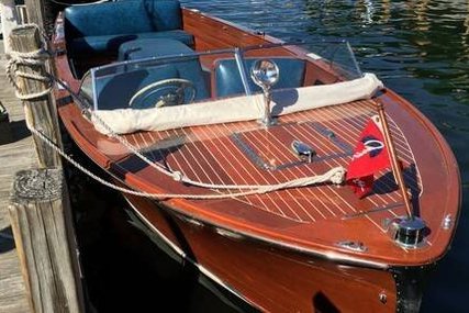 Chris-Craft 22 Runabout for sale in United States of America for $20,500 (£15,218)