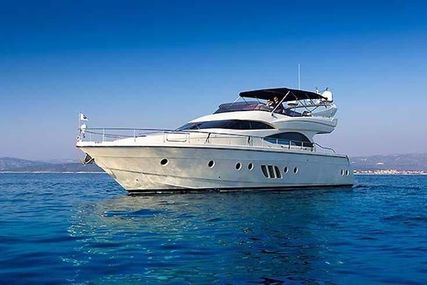 Dominator 62S for sale in Italy for €670,000 (£586,854)