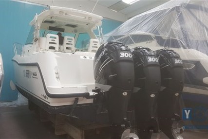 Boston Whaler 345 Conquest for sale in Italy for €179,000 (£156,795)