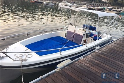 Sessa Marine 580 open for sale in Italy for €8,500 (£7,440)