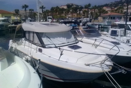 Beneteau Antares 7.80 for sale in France for €38,000 (£33,301)