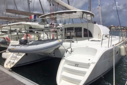 Lagoon 380 for sale in France for €170,000 (£148,980)