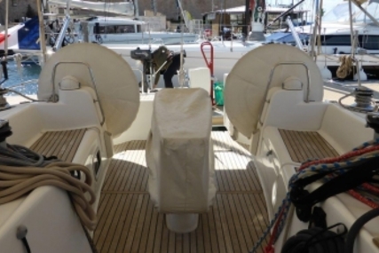 Beneteau Oceanis 46 for sale in France for €149,000 (£130,610) Beneteau Oceanis 46 for sale in France for €149,000 (£130,610)