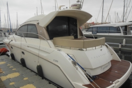 Prestige 38 S for sale in France for €158,000 (£138,403)