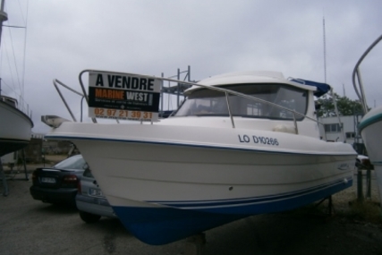Quicksilver 650 Weekend for sale in France for €15,000 (£13,193)
