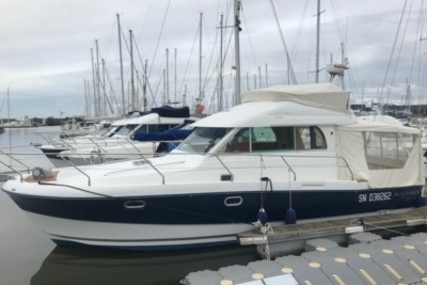 Beneteau Antares 10.80 for sale in France for €75,000 (£65,727)