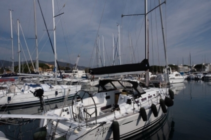Beneteau First 35 for sale in France for €140,000 (£122,068)
