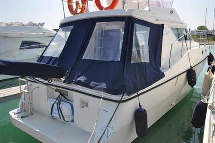 Azimut Yachts AZ 34 for sale in Italy for €45,000 (£40,194)