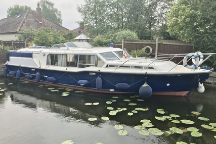 Aquafibre 38 Lowliner for sale in United Kingdom for 57.500 £