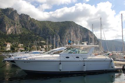 Tiara 4000 Express for sale in France for €120,000 (£104,801)