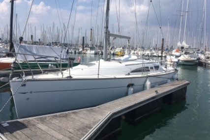 Jeanneau Sun Odyssey 32 for sale in France for 40,000 € (34,877 £)