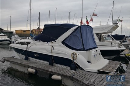 Bayliner 305 Cruiser for sale in Italy for €55,000 (£48,189) Bayliner 305 Cruiser for sale in Italy for €55,000 (£48,189)