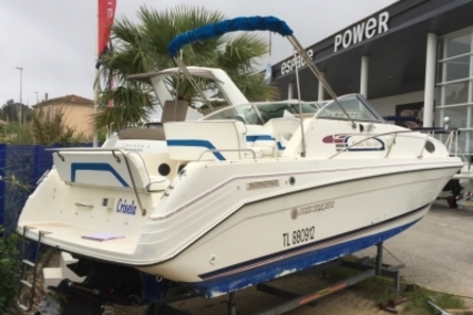 Rinker 265 Fiesta Vee for sale in France for €13,000 (£11,434)