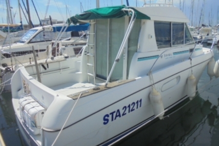 Jeanneau Merry Fisher 750 for sale in France for €20,000 (£17,591)